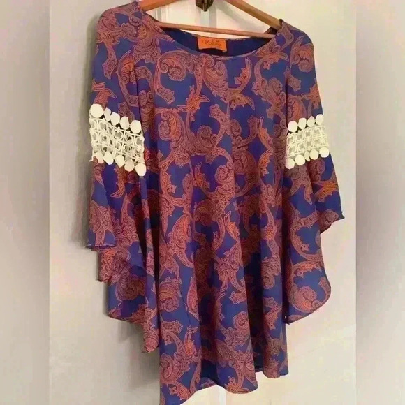 Voom Womens XS Scoop Neck Bell Sleeve Tunic Top Blue Knit Print Hippie Boho - Picture 3 of 14